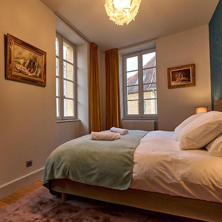 Appartement Montagnon - Les Suites Du Palais - Classe 4 Etoiles, Parking Prive, Vue Cathedrale, 3 Chambres, Primo C0Nciergerie Nevers Buitenkant foto