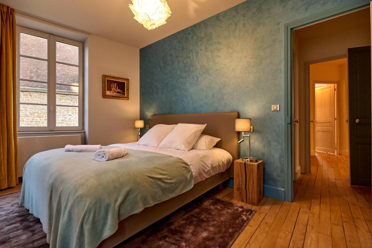 Appartement Montagnon - Les Suites Du Palais - Classe 4 Etoiles, Parking Prive, Vue Cathedrale, 3 Chambres, Primo C0Nciergerie Nevers Buitenkant foto