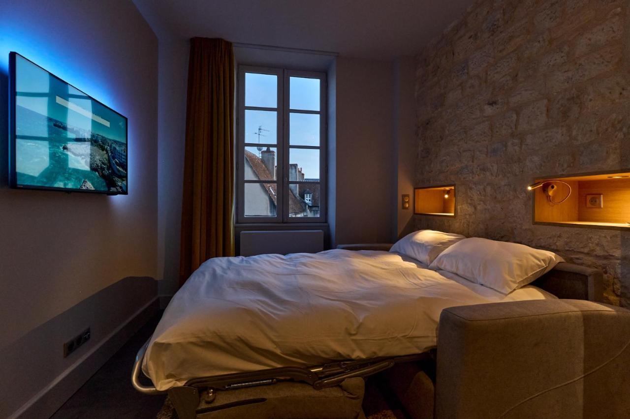 Appartement Montagnon - Les Suites Du Palais - Classe 4 Etoiles, Parking Prive, Vue Cathedrale, 3 Chambres, Primo C0Nciergerie Nevers Buitenkant foto