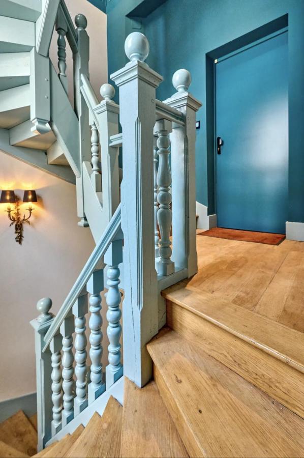 Appartement Montagnon - Les Suites Du Palais - Classe 4 Etoiles, Parking Prive, Vue Cathedrale, 3 Chambres, Primo C0Nciergerie Nevers Buitenkant foto