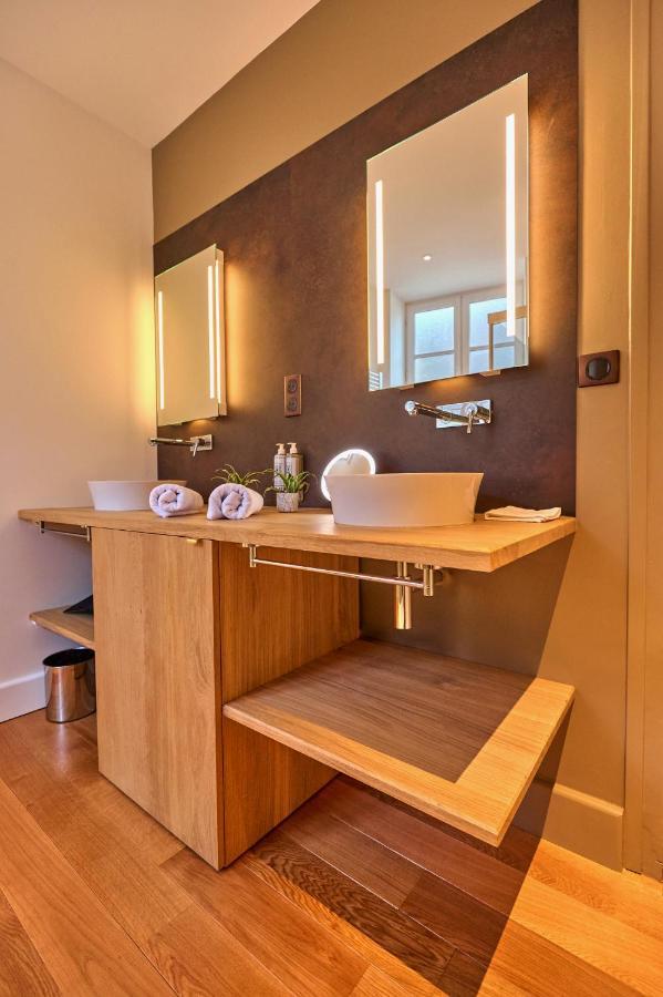 Appartement Montagnon - Les Suites Du Palais - Classe 4 Etoiles, Parking Prive, Vue Cathedrale, 3 Chambres, Primo C0Nciergerie Nevers Buitenkant foto